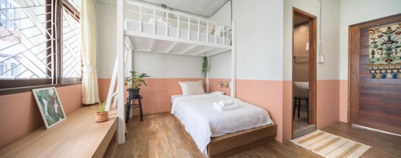 Better Moon Guesthouse Bangkok Bagian luar foto