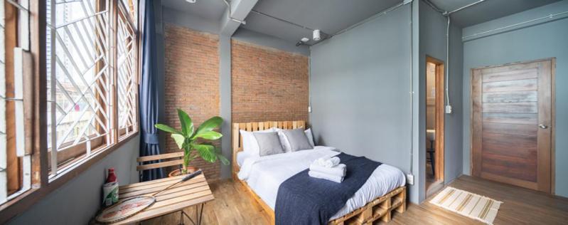 Better Moon Guesthouse Bangkok Bagian luar foto